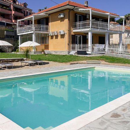 Il Gattino Di Porto - Apt 1 - Monolocale Veranda Piscina インペリア エクステリア 写真
