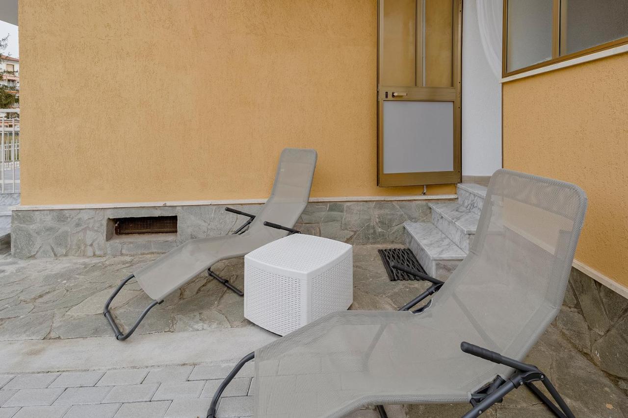 Il Gattino Di Porto - Apt 1 - Monolocale Veranda Piscina インペリア エクステリア 写真